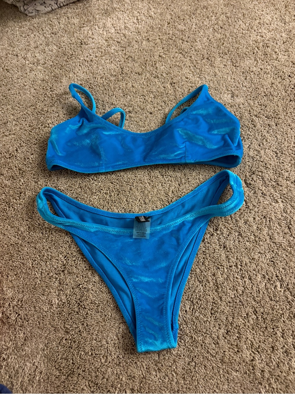 Blue Triangl Women's Bikini Swim Set - Sleek Two-Piece Swimwear